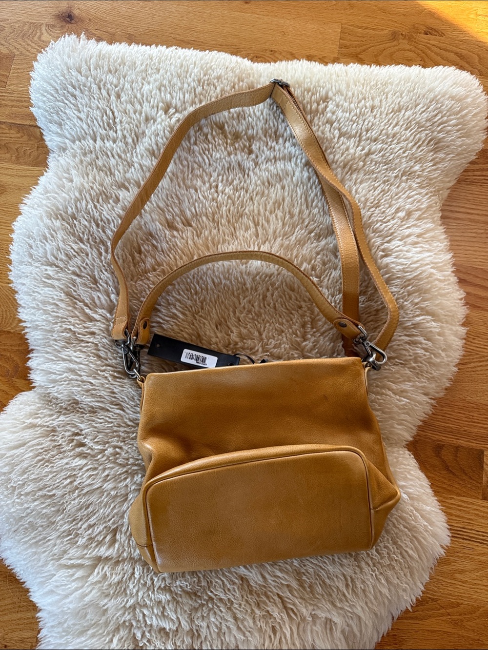 *NWT Latico Leathers Mustard/Tan Leather Shoulder Bag